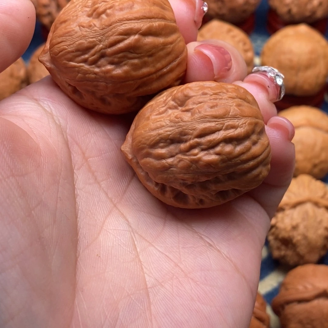 文玩核桃把件吴*精品小手捻