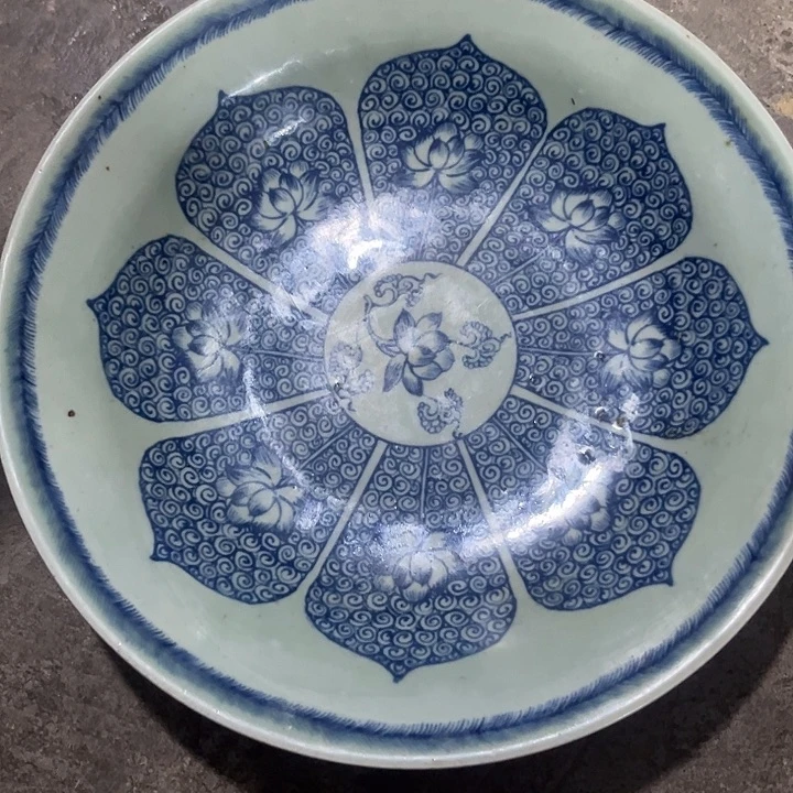 平***安青花三季，品相如图，完整全品