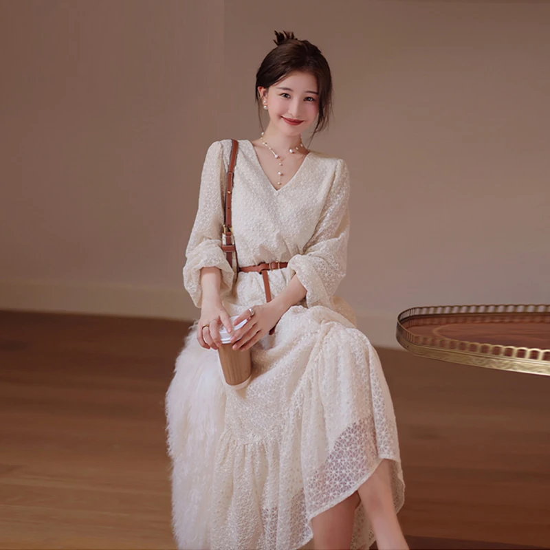夏季新款女装时尚穿搭法式复古收腰连衣裙洋气显瘦优雅秋季轻熟风