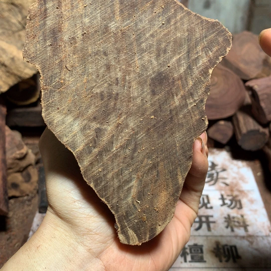 白***汤大果紫檀（缅甸花梨）