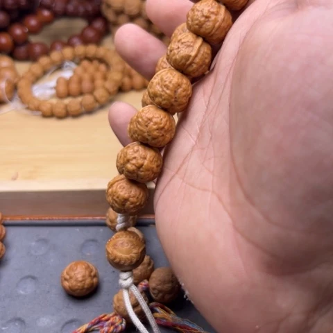 猴头核桃手串蟾宗手持24粒带蟾王吊坠