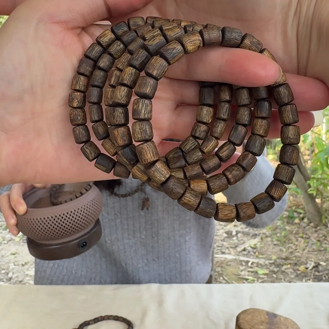 沉香沉香碎屑绿奇楠沉香单圈约0.6多样性发一条