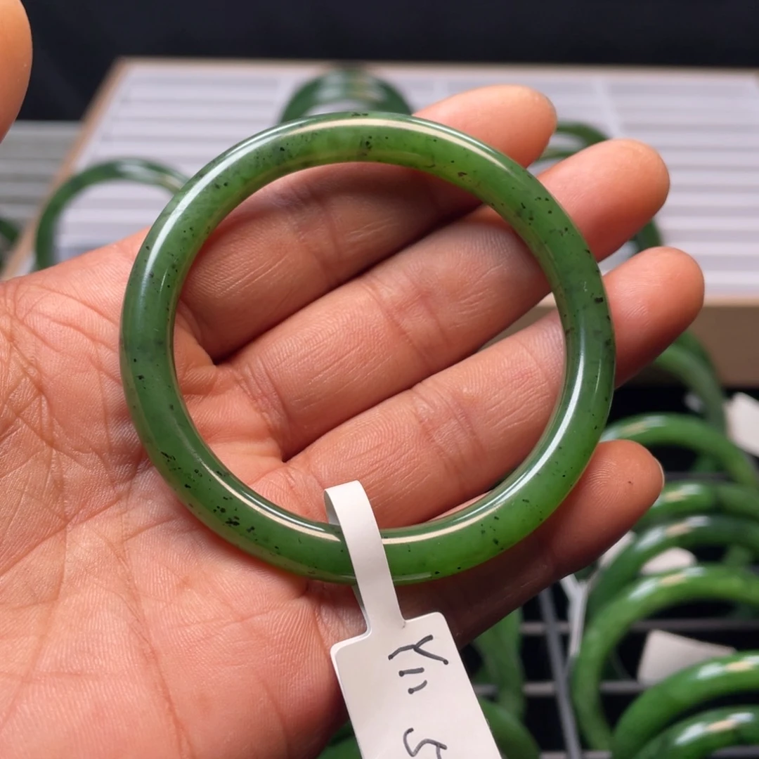 和田玉（碧玉）手镯未镶嵌