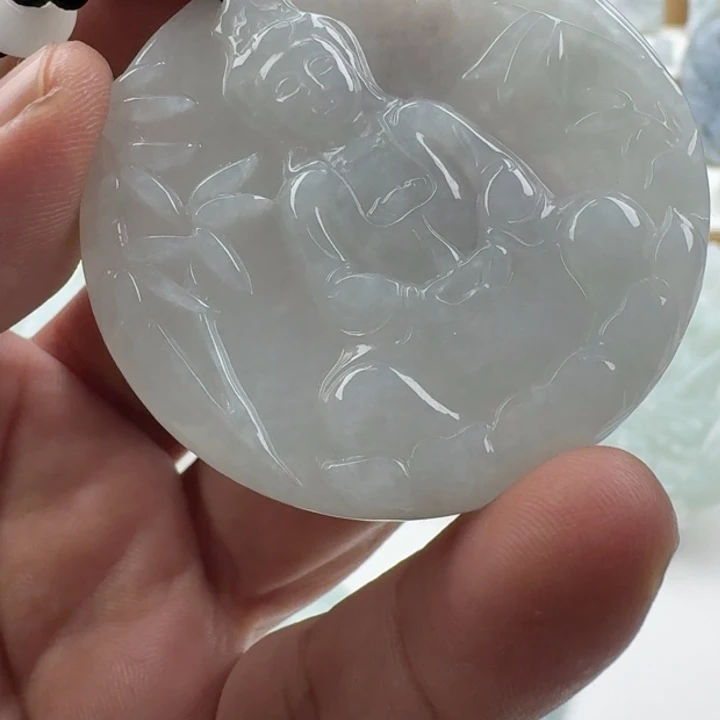 翡翠未镶嵌颈饰天然缅甸A货翡翠