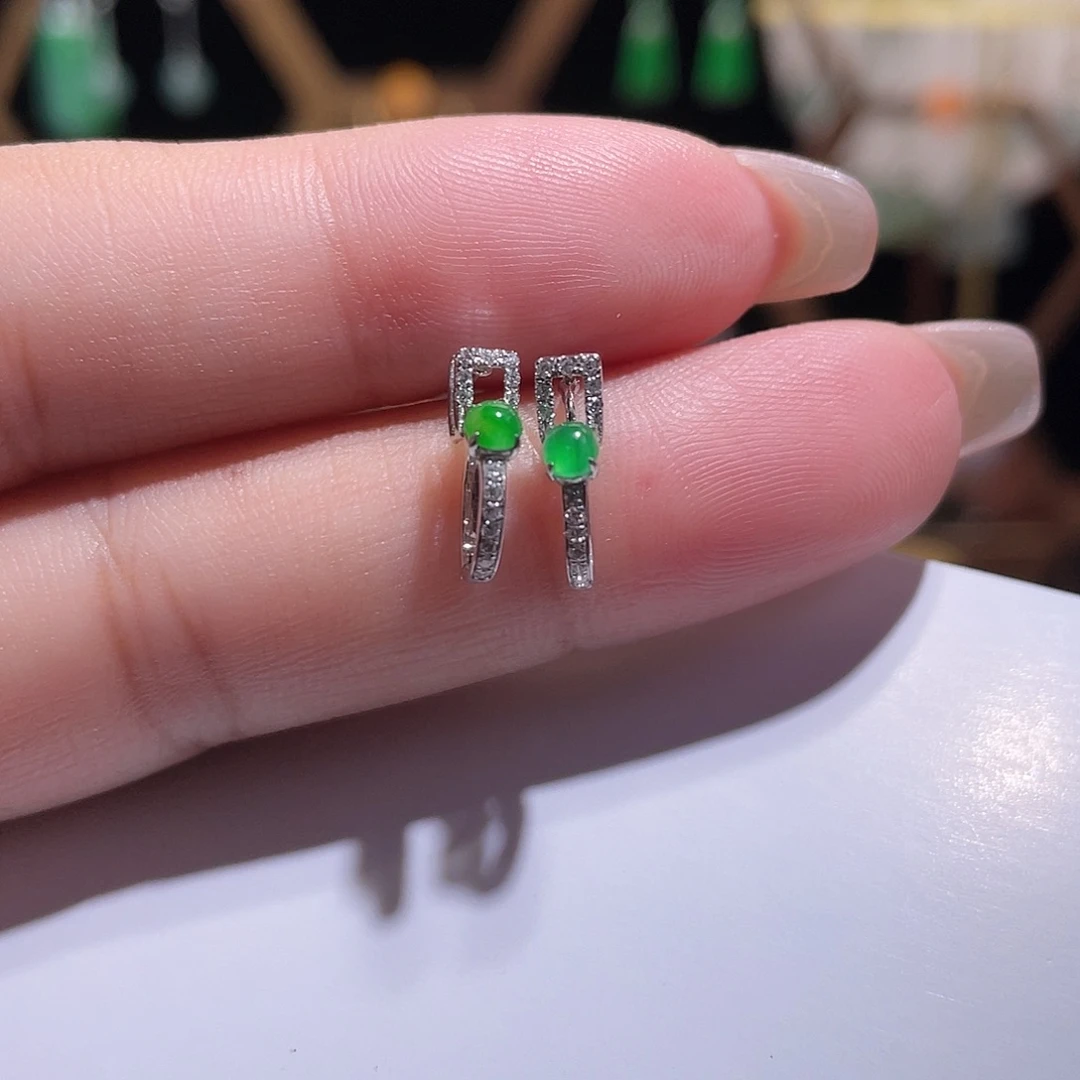 翡翠18K金镶嵌耳饰