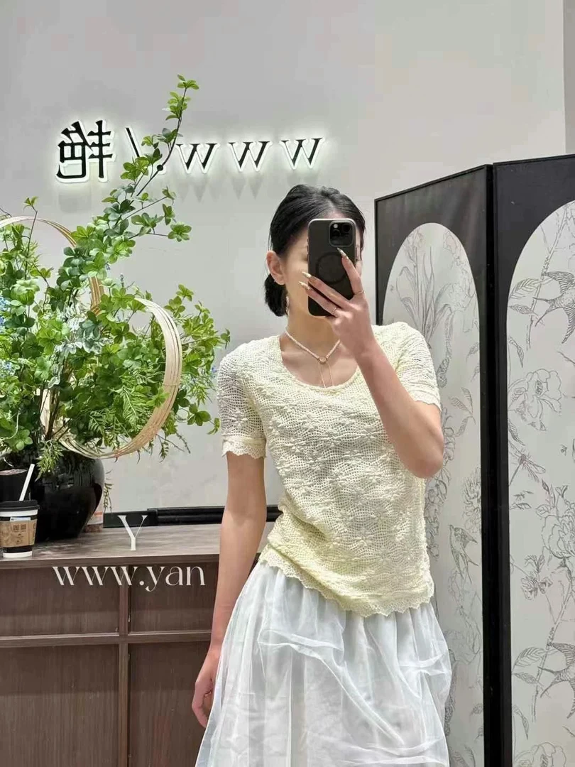 NO退NO换2025新款宽松时尚休闲百搭纯色花朵短袖洋气衣服女72860