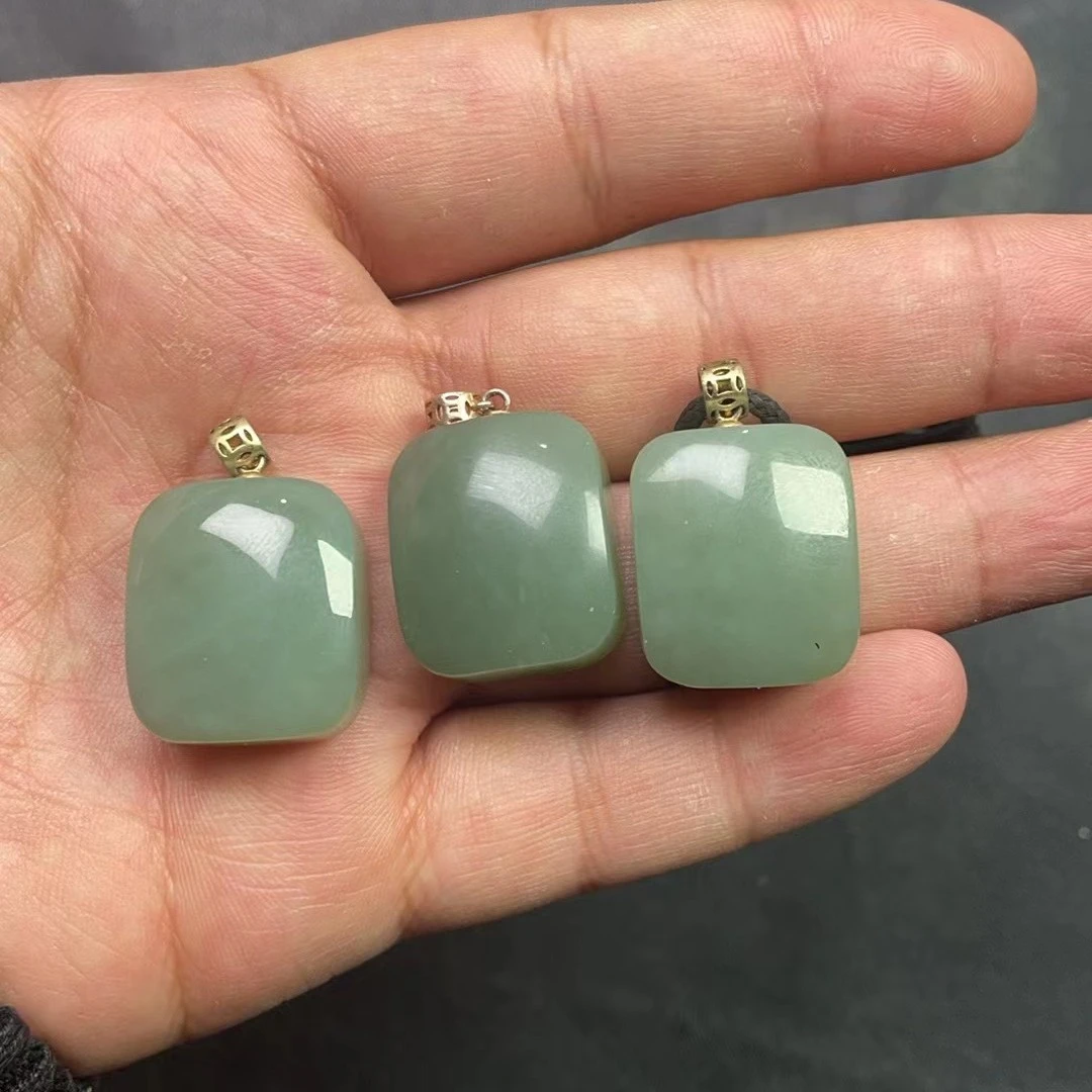 和田玉且末小方糖吊坠 多样性拍一发一