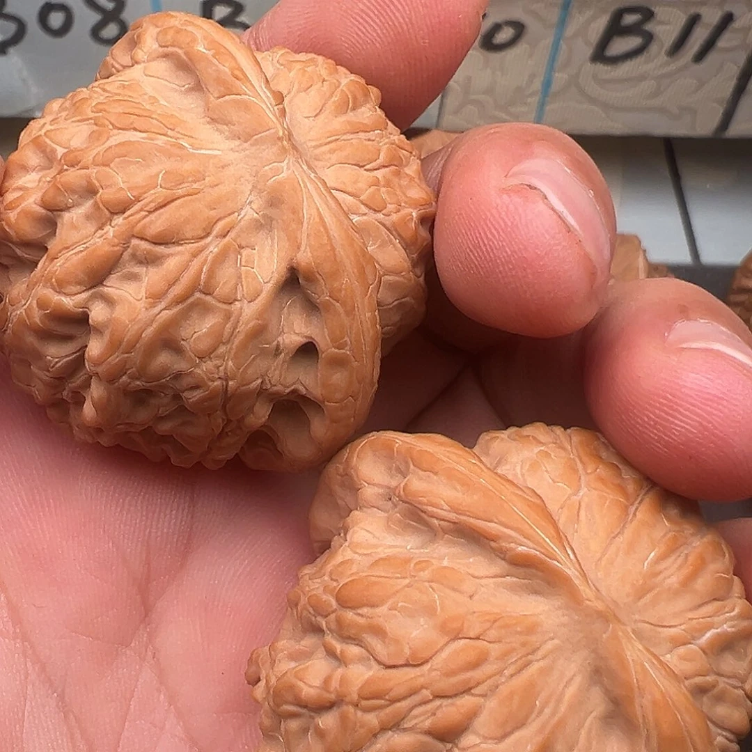 吊坠桃核全品血麒麟43