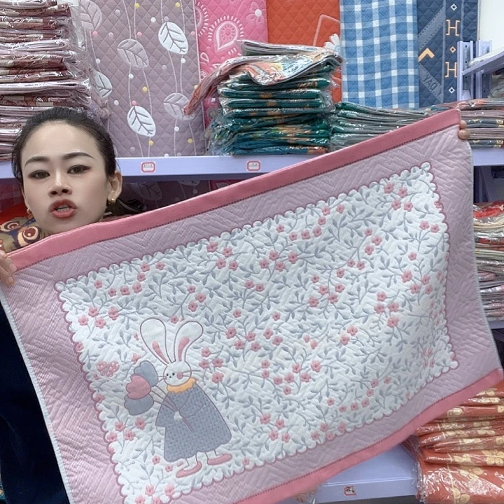 棉粉色小花兔纯棉