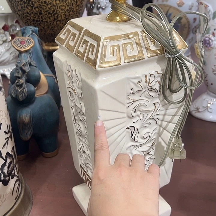 陶瓷瑕。。。。。。。。。。。。。。