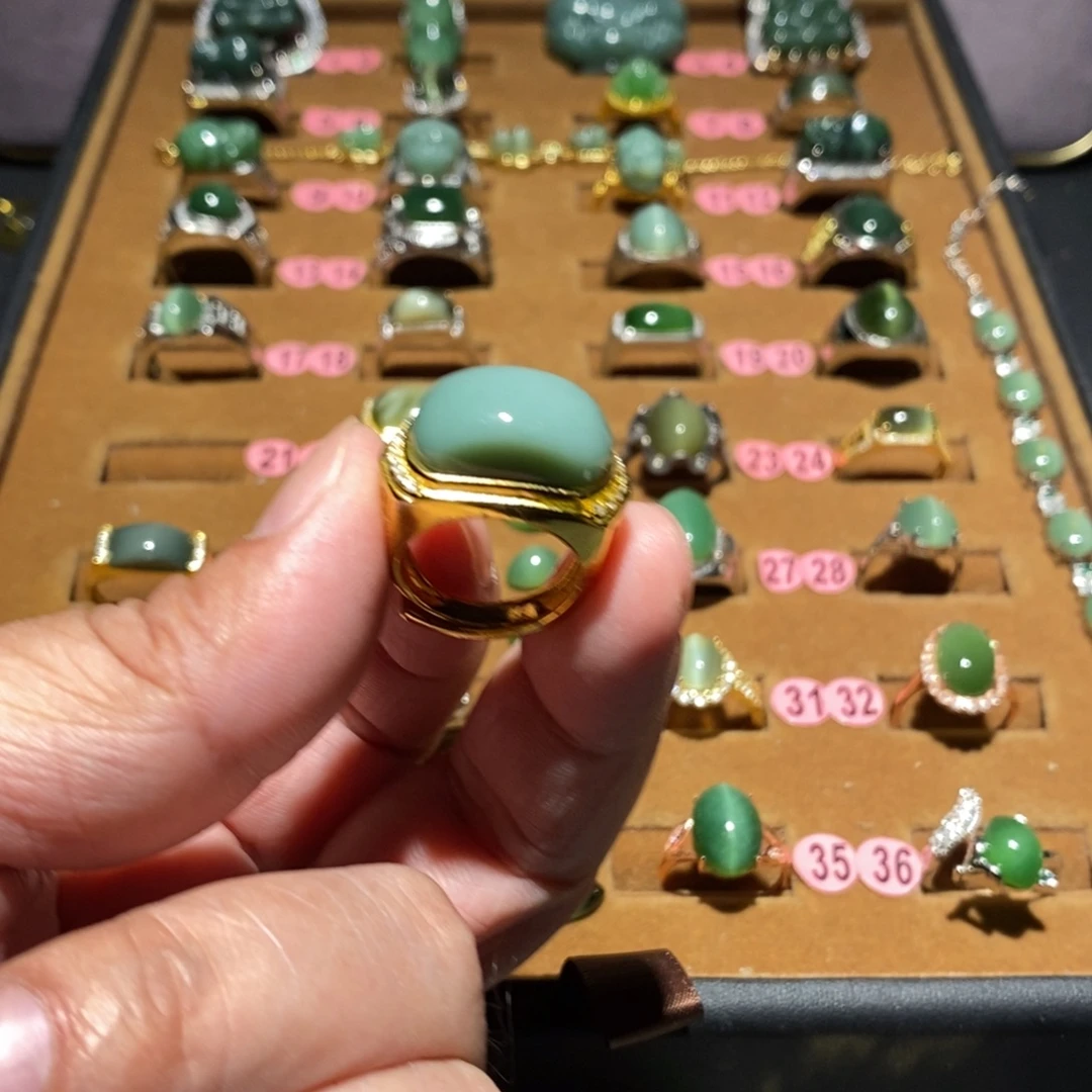 和田玉未镶嵌戒指