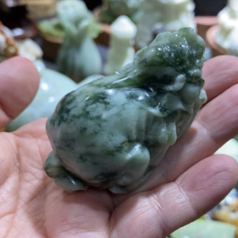 王***耀蛇纹石玉未镶嵌手把或挂件