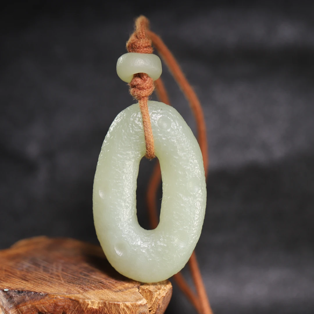 【小娟珠宝】f026和田玉-初青-吊坠  0270 多样性发货发其一