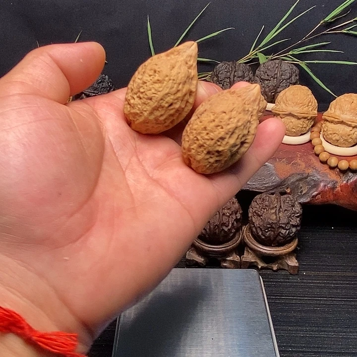 吊坠文玩核桃 云南铁核桃10