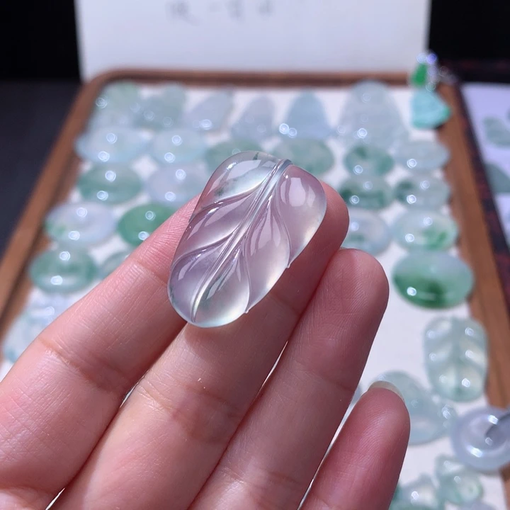 颈饰未镶嵌翡翠高冰飘花叶子