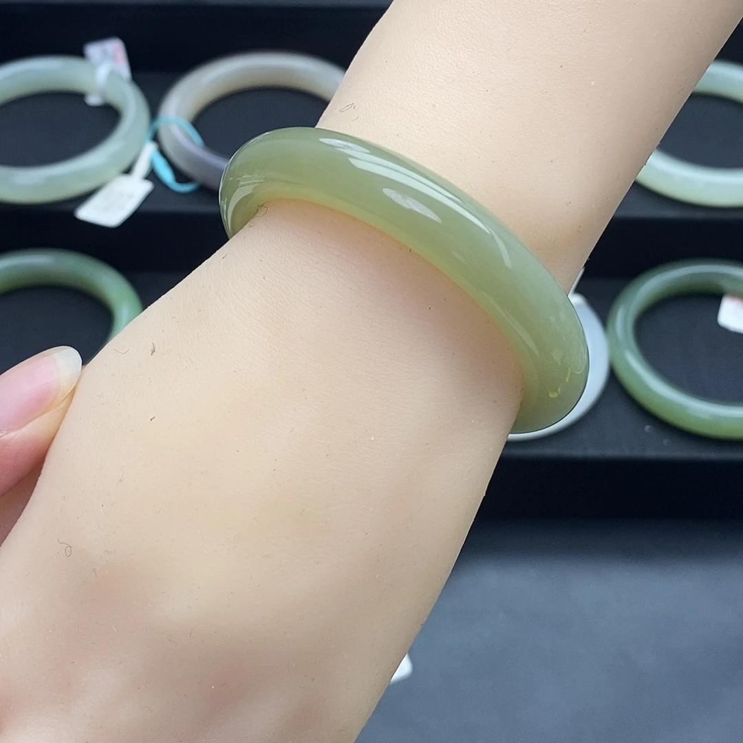 和田玉未镶嵌珠宝奇石和田玉手镯51.52