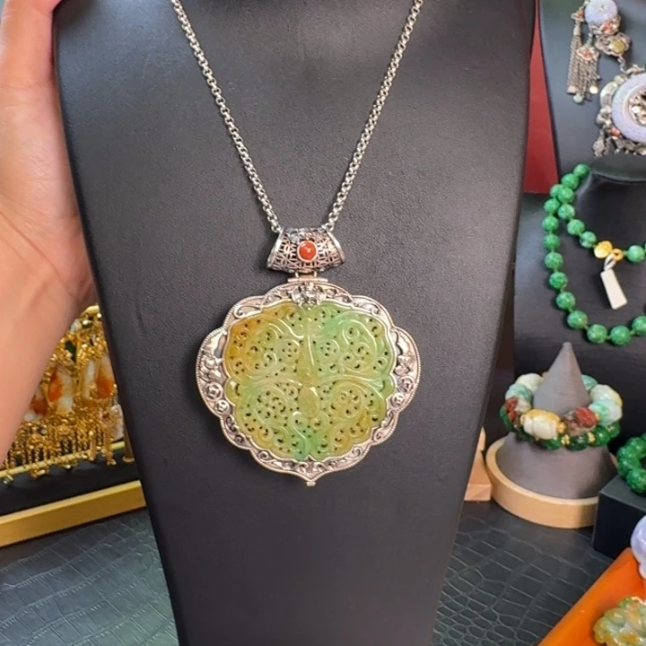 翡翠银S925镶嵌颈饰嘎乌盒吊坠 亏清