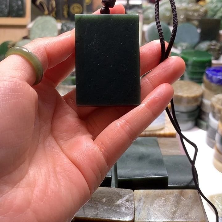 和田玉未镶嵌珠宝半成品