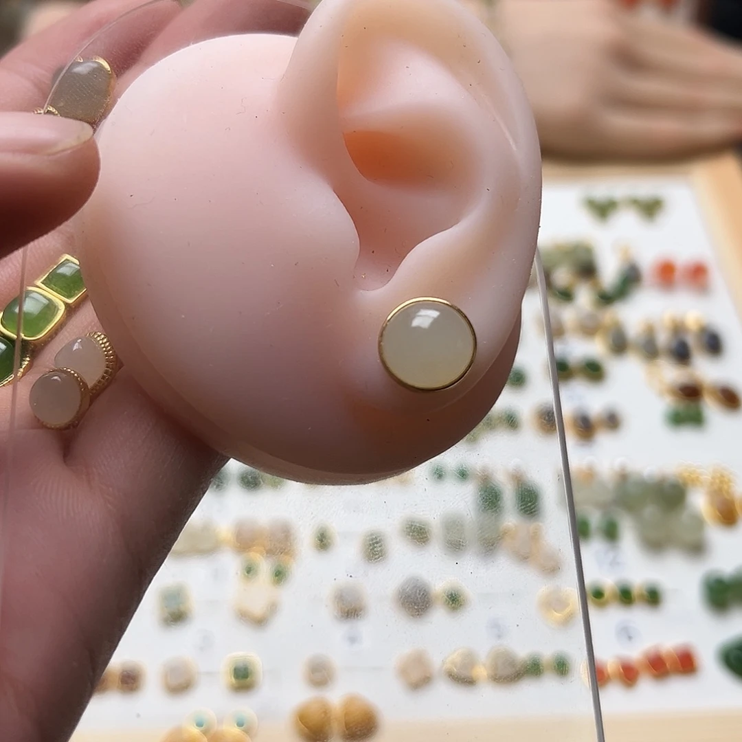 和田玉银S925镶嵌耳饰