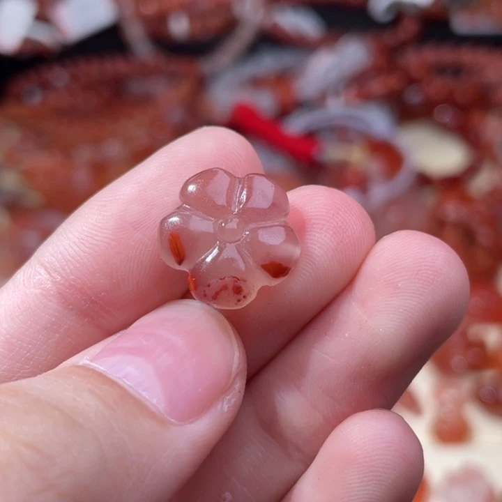 未镶嵌2372花朵南红玛瑙
