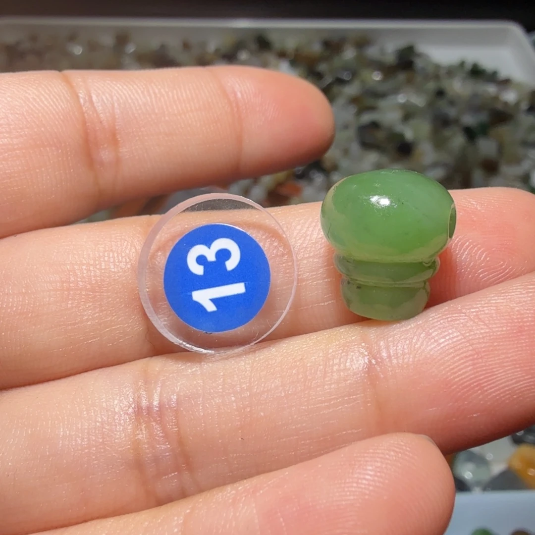 和田玉未镶嵌珠宝奇石