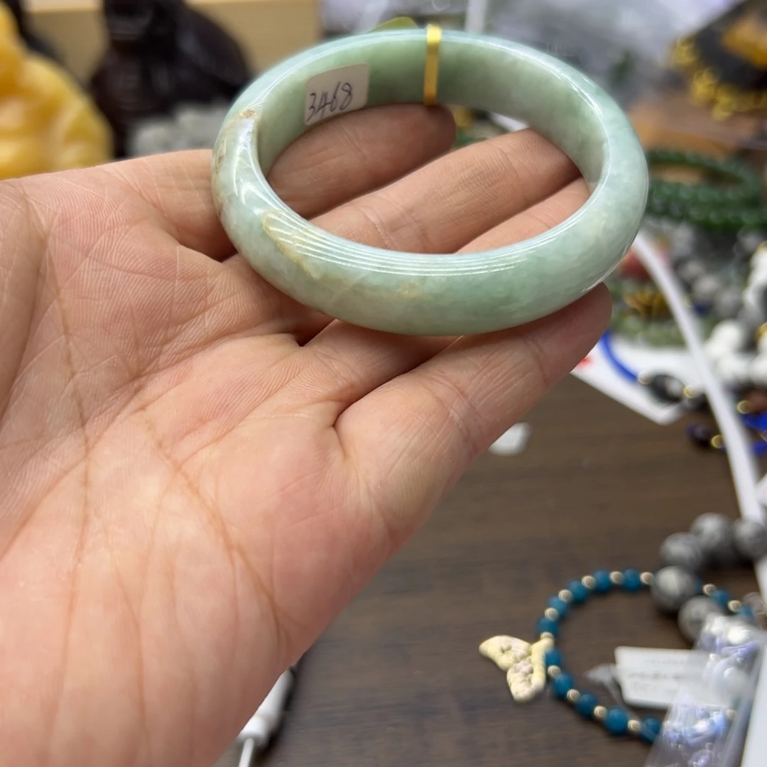 翡翠未镶嵌手镯51.8圈围91瑕