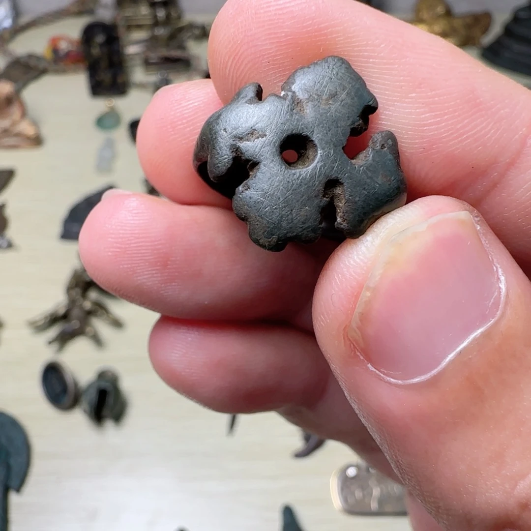 科***蜜藏传元素设计搭配