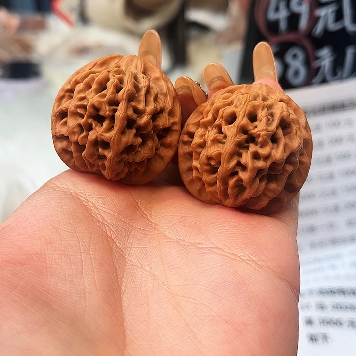 文玩核桃吊坠秦闷