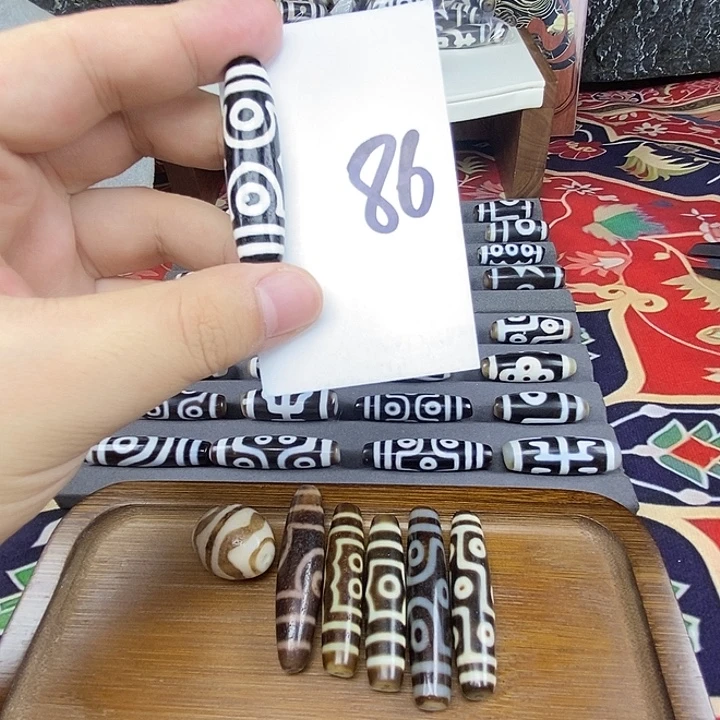 茵***宝未镶嵌颈饰玛瑙/玉髓