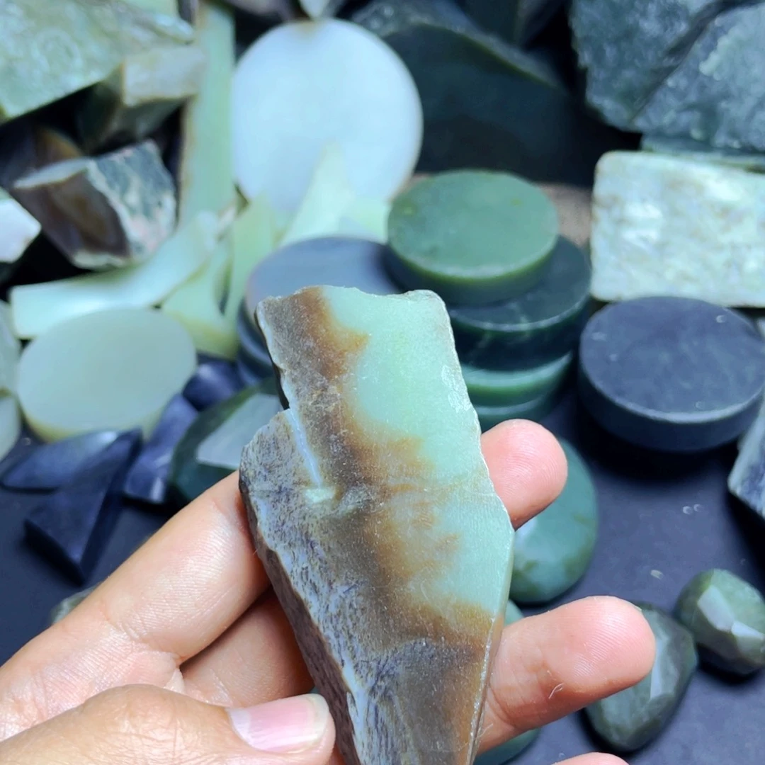 和田玉（糖玉）未镶嵌珠宝半成品