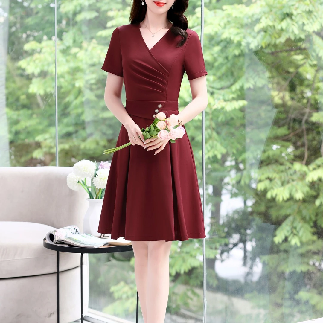 洋气真丝连衣裙女2024新款夏季小个子高档桑蚕丝时尚遮肉显瘦裙子