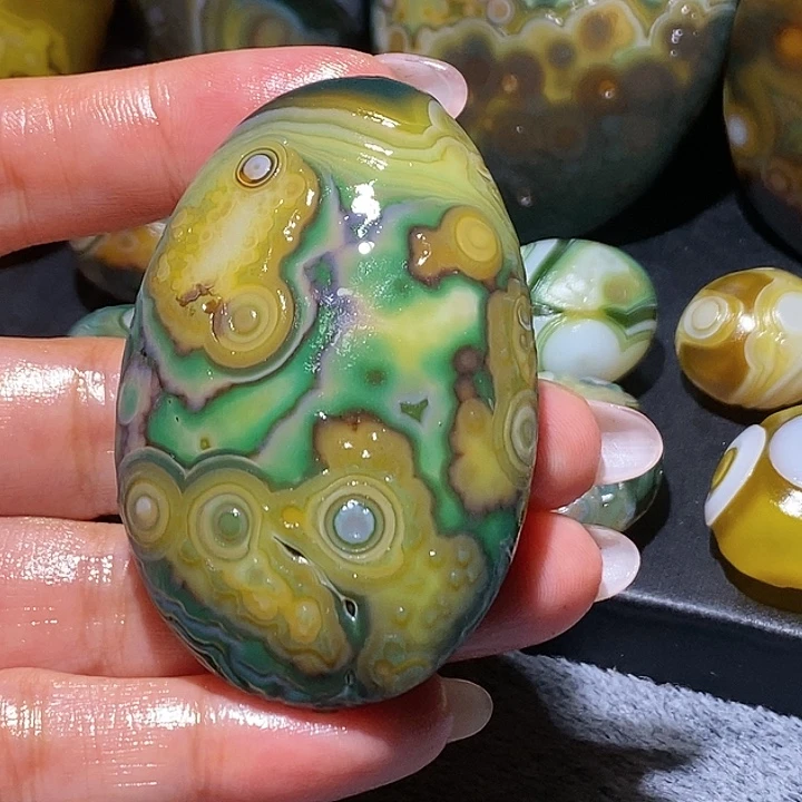 玛瑙/玉髓未镶嵌珠宝奇石107