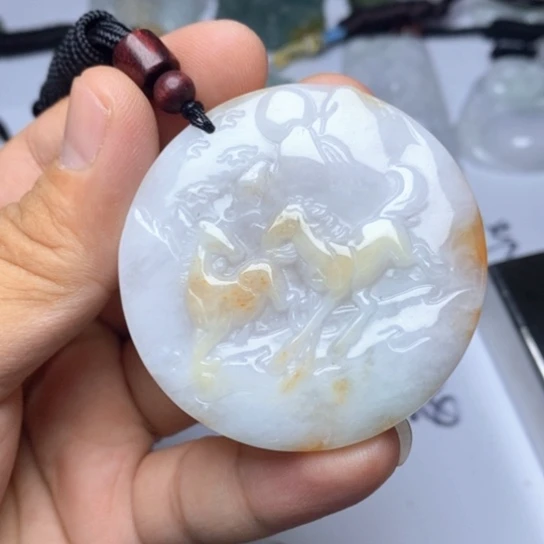 翡翠未镶嵌颈饰翡翠