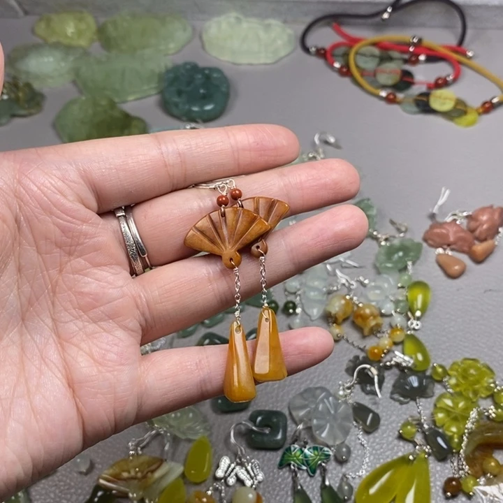 蛇纹石玉未镶嵌挂件耳饰耳环项链