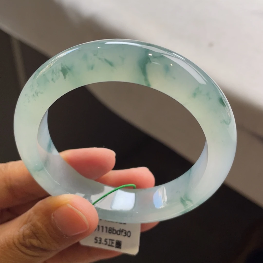 翡翠未镶嵌手镯冰胶飘花手镯