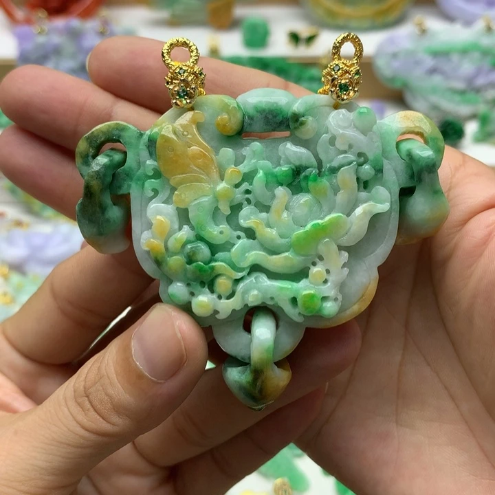 颈饰未镶嵌翡翠翡翠