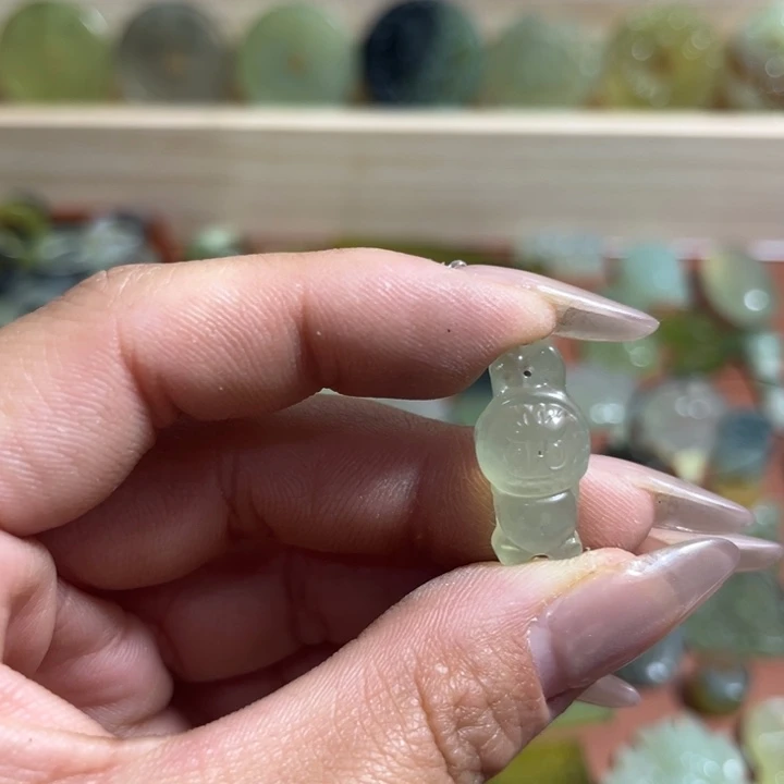 溪***人蛇纹石玉合金颈饰