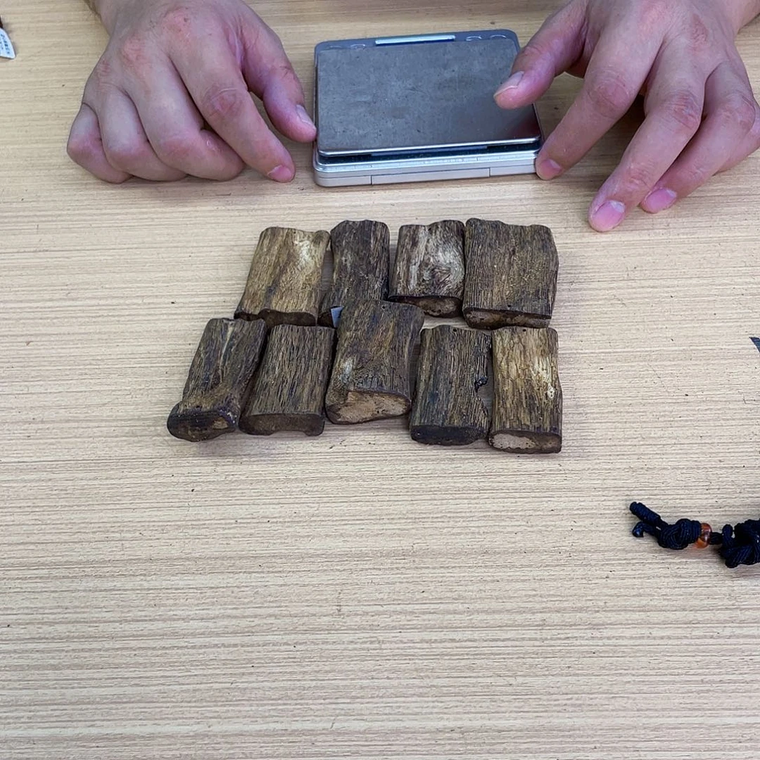 沉香碎屑沉香棋楠原材料无事牌一个多样性发一