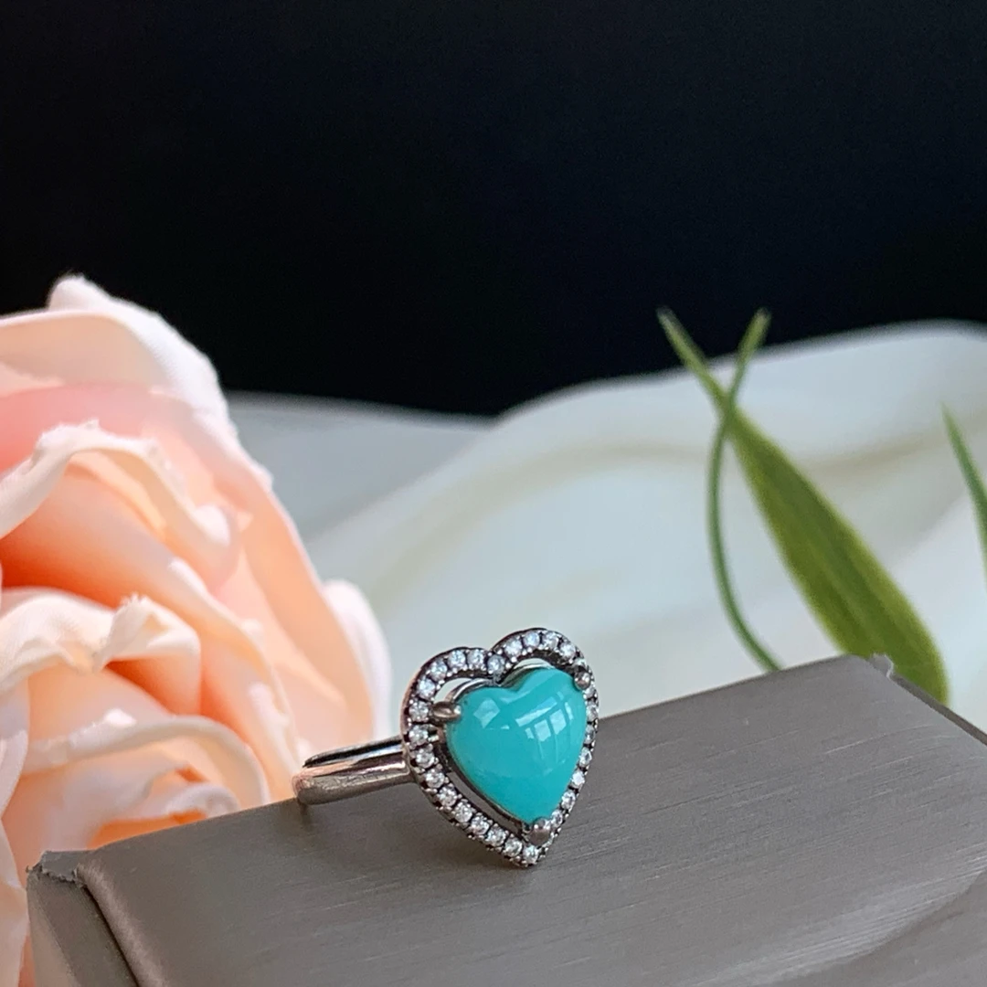 湖北原矿绿松石银镶嵌爱心女戒指