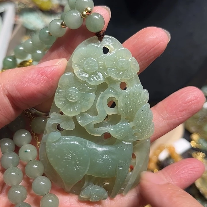 岫玉未镶嵌毛衣链