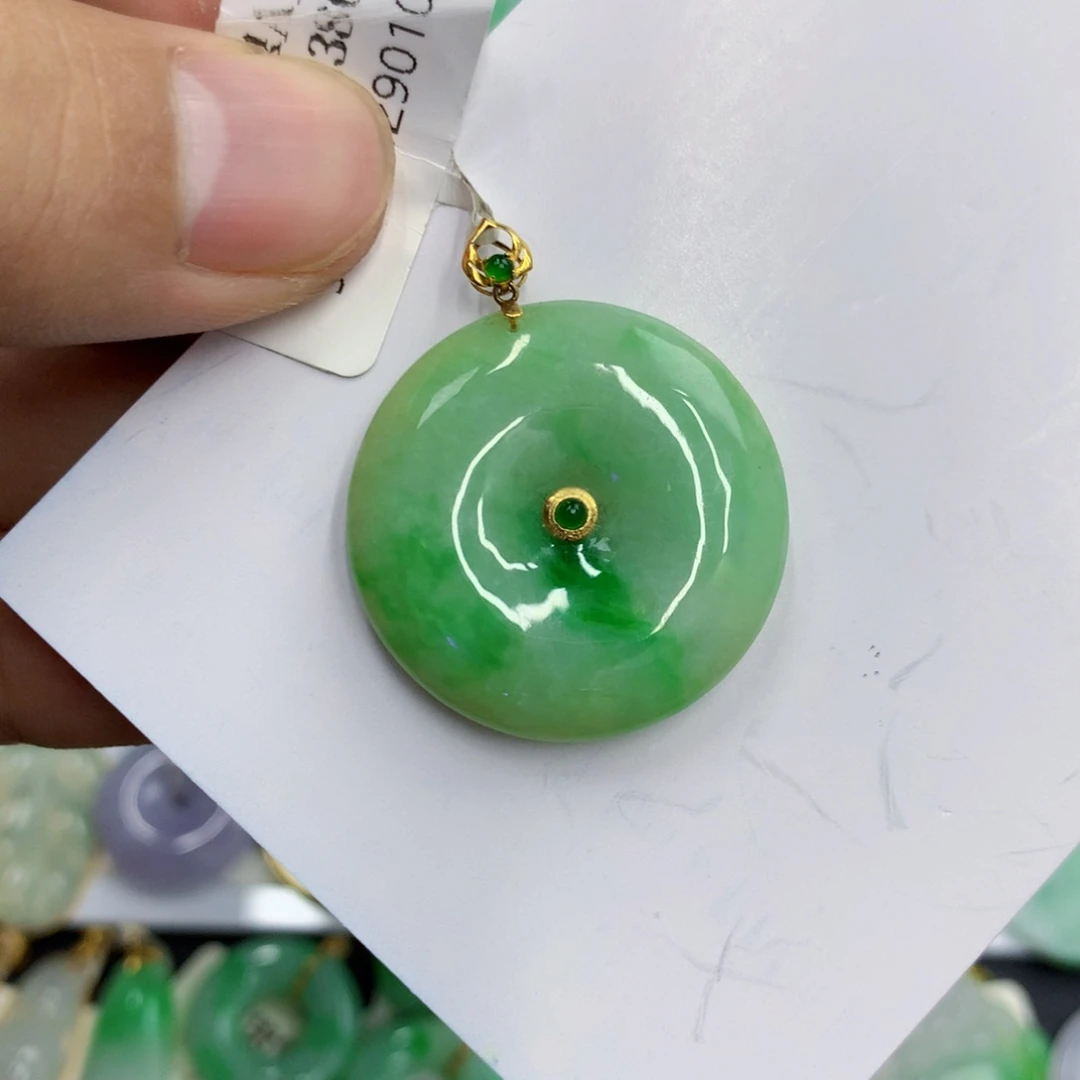 颈饰18K金镶嵌翡翠翡翠