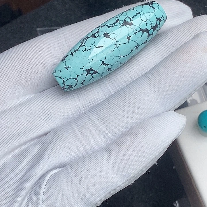 绿松石未镶嵌筒珠