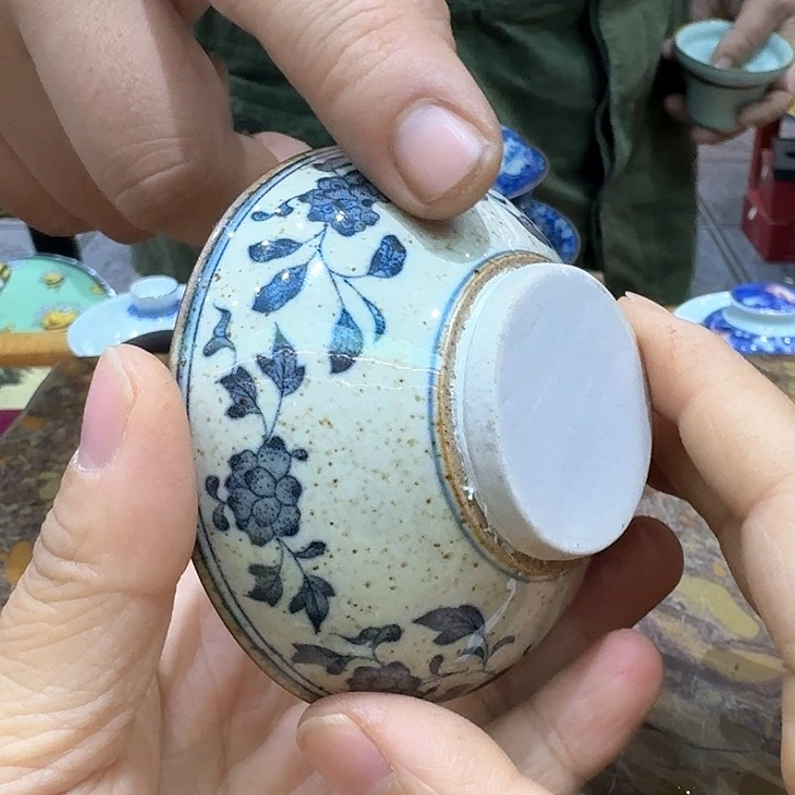 柴烧手绘茶漏一个，瓷。。。