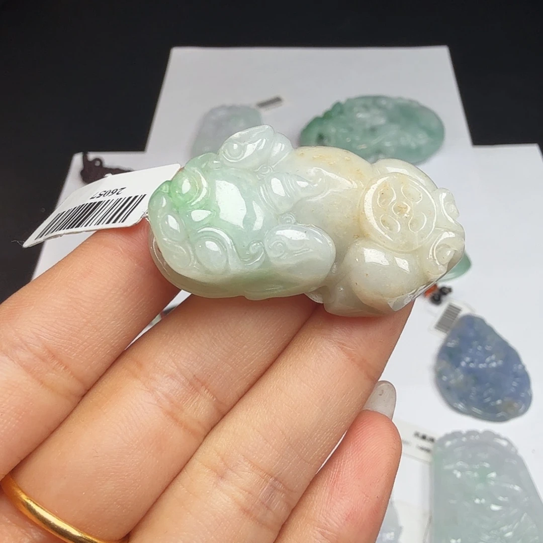 散珠翡翠天然翡翠貔貅