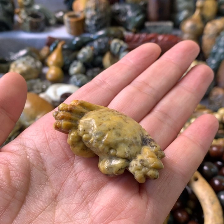 未镶嵌岫岩河磨玉（透闪石质玉）笔搁