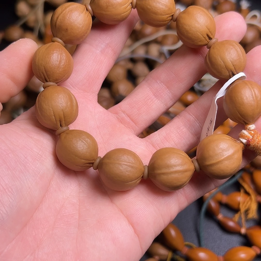 大叶紫檀（黑酸枝木类）