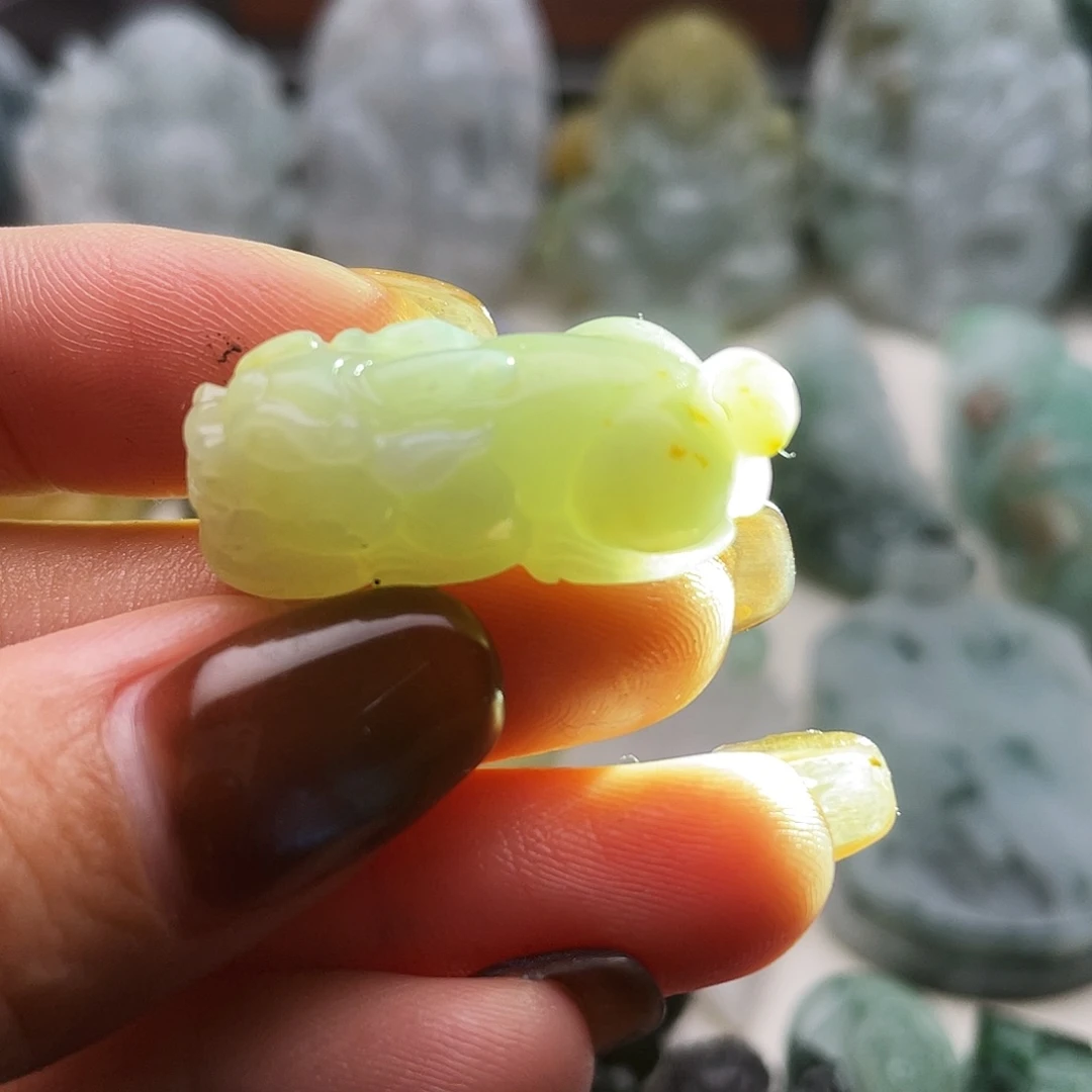 未镶嵌定制翡翠天然