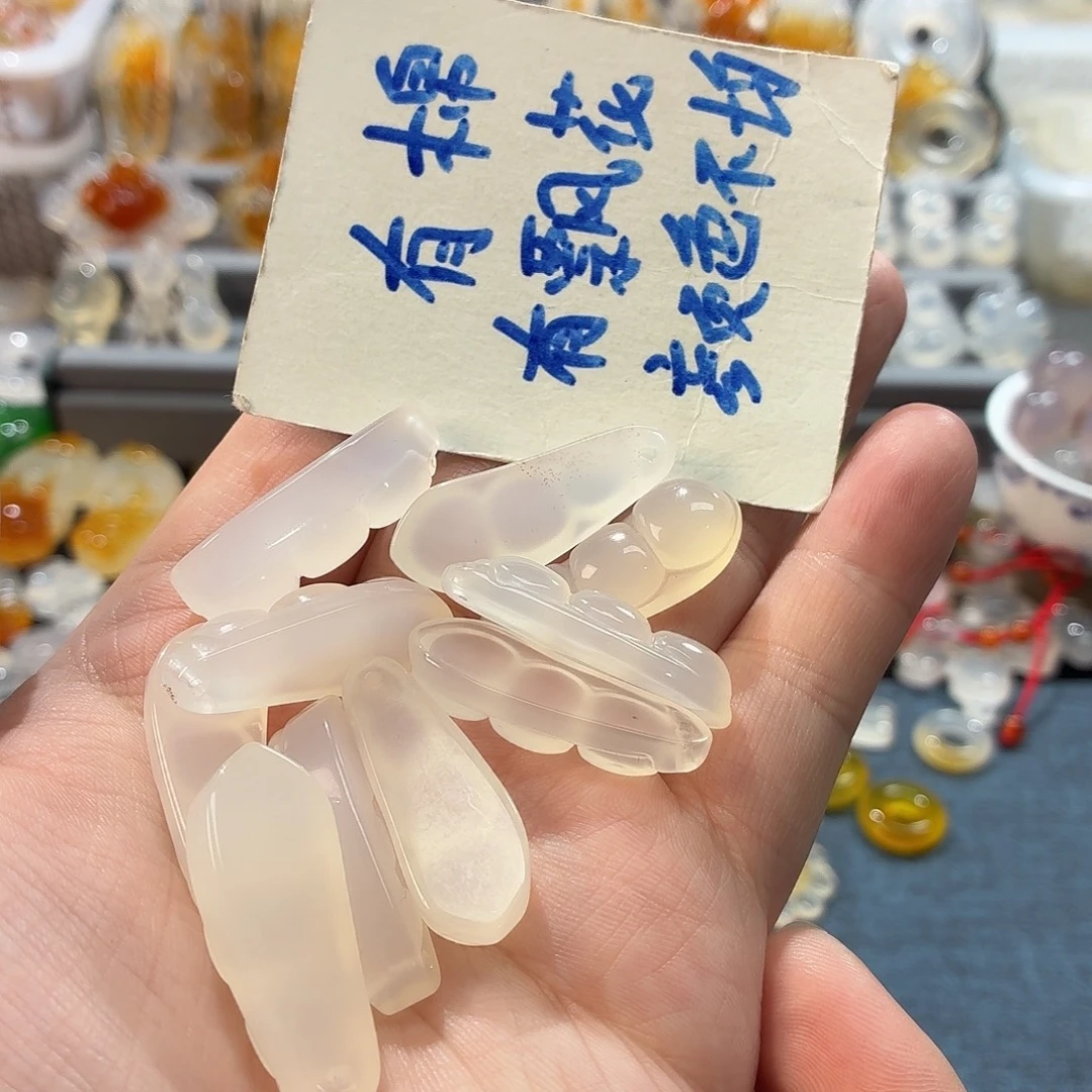 玛瑙/玉髓未镶嵌颈饰