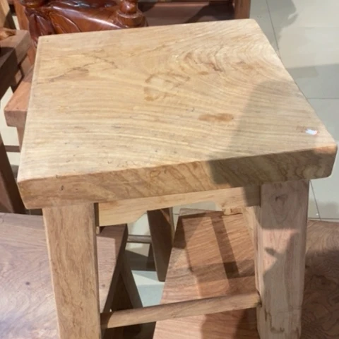 红木大果紫檀四足方凳