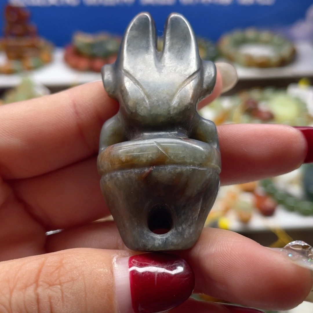 未镶嵌透闪石质玉把件